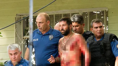 Evini ateşe verip polislere ateş etti !