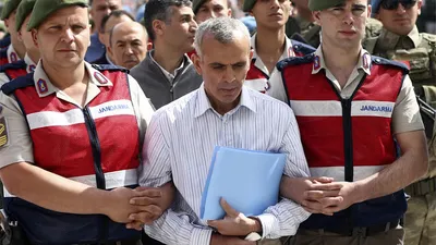 FETÖ'cü generalden albaya tehdit