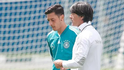 Löw’den Mesut Özil açıklaması