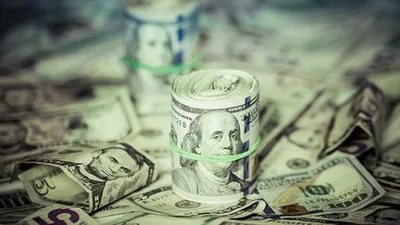 Dolar ve Euro için çılgın tahmin: Dolar 8 TL'yi, Euro 9 TL'yi aşacak