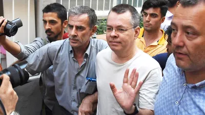ABD'li papaz Brunson'un soruşturma savcısının yeri değiştirildi