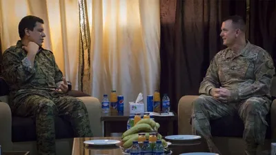ABD'li general YPG'li teröristle görüştü