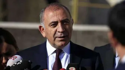 Gürsel Tekin'den AK Parti'ye İstanbul resti