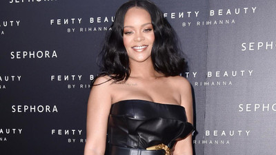 Rihanna babasını mahkemeye verdi