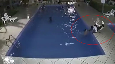 Yüzme havuzunda dehşet ! Yüreklerin ağızlara geldiği anlar kamerada