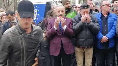 Erkan Can'ın ağabeyi son yolculuğuna uğurlandı