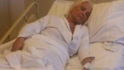 Türkiye'nin "taş bebeği" Gönül Yazar hastaneye kaldırıldı
