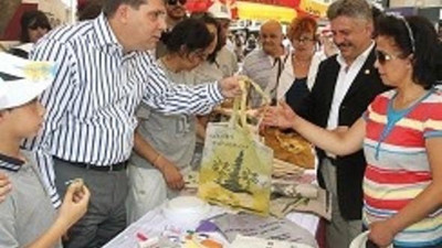 Naylon poşete karşı file uygulamasını ilk Hakan Tartan başlatmış