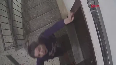 Satırlı komşu ilk defa konuştu