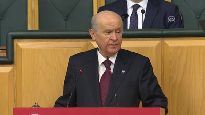 Bahçeli'den Suriyelilerin bayraklı kutlaması için sert sözler