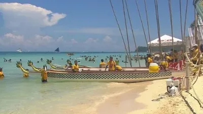 Giydiği bikini başına bela oldu