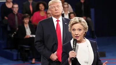 Clinton, Trump'ın mektubuyla dalga geçti