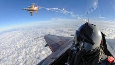 2020'de pilotlar hem havayolunda hem F-16'da uçacak