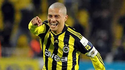 Alex Fenerbahçe'ye listesini sundu! İşte listede yer alan o isimler...