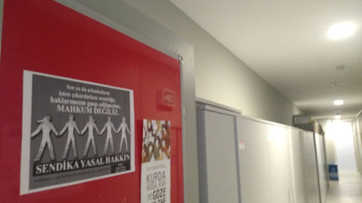 Demirören Medya'da o afişler söküldü