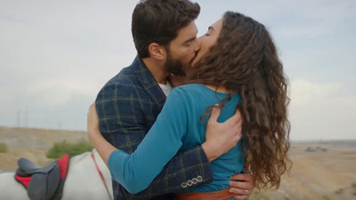 Sevilen diziye damga vuran öpüşme sahnesi
