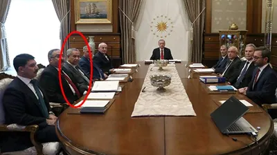 Bülent Arınç, Erdoğan'ın yanındaki yerini kaybetti