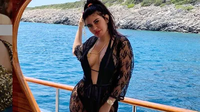 Ebru Polat rahatsız oldu: ''Bam bam bam...''