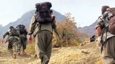 3 PKK'lı terörist daha teslim oldu