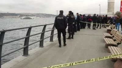 Üsküdar'da denizden erkek cesedi çıktı
