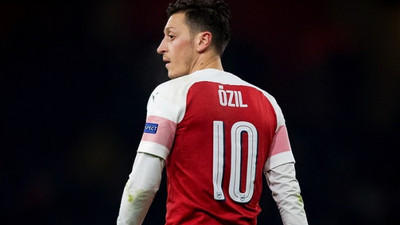 PES'te deprem! Mesut Özil PES'ten çıkarıldı