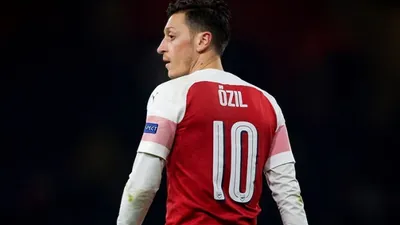 PES'te deprem! Mesut Özil PES'ten çıkarıldı