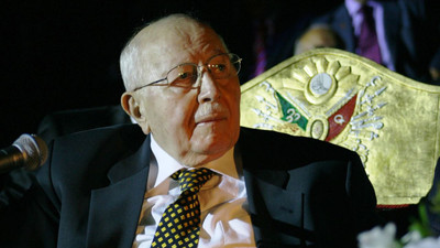 ''Necmettin Erbakan ölmedi, öldürüldü''