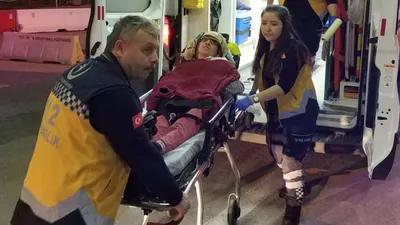 20 yıllık eşini önce dövdü sonra da...