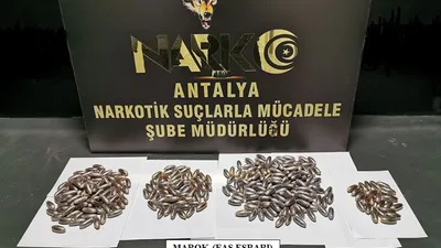 Antalya Havalimanı'nda yakalandılar; tomografi görüntüleri şoke etti