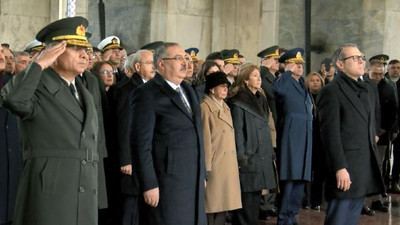 İsmet İnönü mezarı başında anıldı