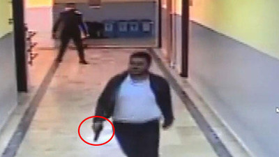 Okulun içinde silahla dehşet saçtı !