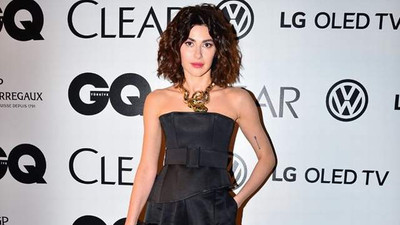 Nesrin Cavadzade 2.5 milyon TL'lik kolyesi ile şov yaptı