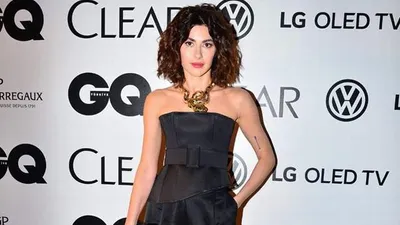 Nesrin Cavadzade 2.5 milyon TL'lik kolyesi ile şov yaptı