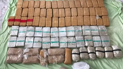 Evin banyosundan çıktı ! Tam 86 paket...