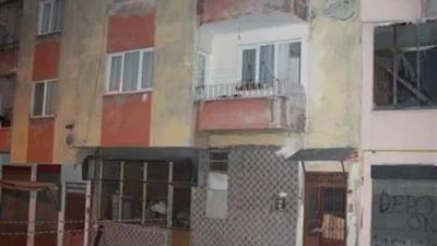 4 katlı apartman tahliye edildi