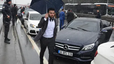 Polisi alarma geçiren düğün konvoyu !