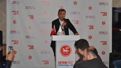 Çekmeköy'de DP'nin adayı Hüseyin Avni Sipahi'den gövde gösterisi