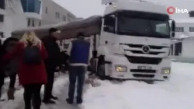 İstanbul'da kardan mahsur kaldılar