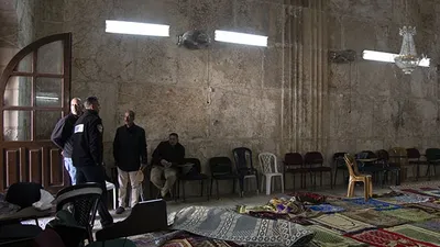 İsrail polisinden Kubbetu's Sahra'ya baskın