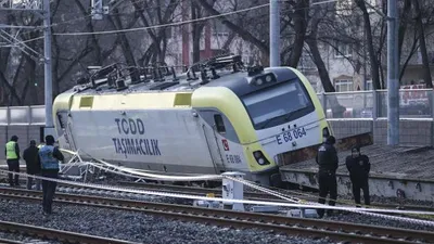 Ankara'da tren kazası: Yük treni raydan çıktı