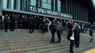 CHP'li Şişli Belediyesi'nin makam odasına haciz geldi