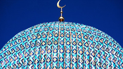Bir ülkede daha ırkçı saldırı !