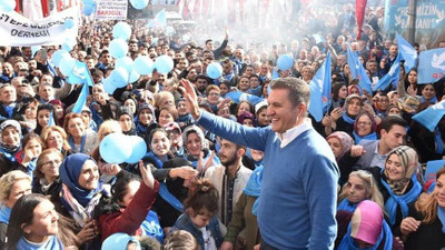Mustafa Sarıgül'den Şişli'ye dev bir kütüphane sözü