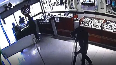 Komandolar o hırsızların peşinde