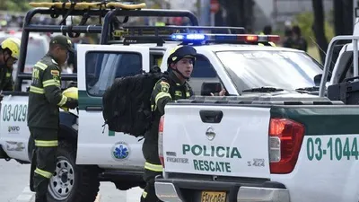 Polis devriye aracını 8 meslektaşına sattı !