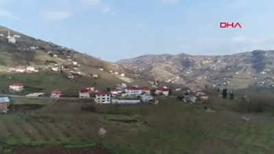 Evlerinde nöbetleşe uyuyorlar