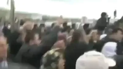 CHP'li Levent Gök'e linç girişimi kamerada