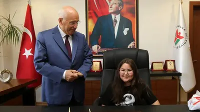 Minik Başkanlar Yenimahalle'de makamı devraldı