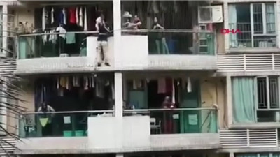 Minik çocuğu kurtarmak için canını hiçe saydı