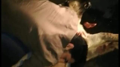 Çarptığı köpeğe dakikalarca kalp masajı yaptı